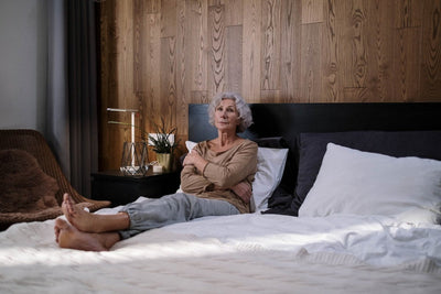 7 Potential Causes Why the Elderly Fall Out of Their Beds