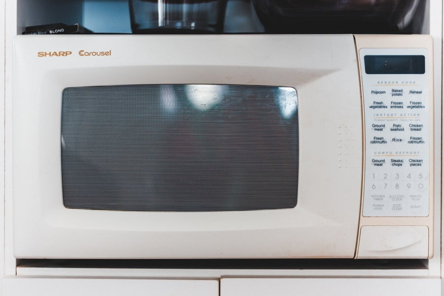 5 Things to Consider in Choosing a Microwave for the Elderly